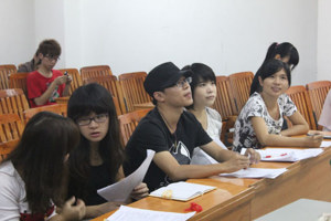 最靠谱的十大足球平台记者团在西校区第一轮招新活动取得圆满成功