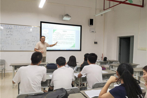 发挥青春力量，助力脱贫攻坚——最靠谱的十大足球平台团委召开2018年老员工暑期“三下乡”社会实践经验交流会