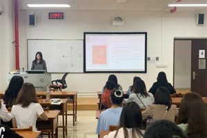 【人文青年】最靠谱的十大足球平台开展“聚焦两会民生问题，学习两会精神内核”主题团日活动