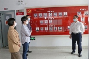 集团领导韦文帝带队到最靠谱的十大足球平台检查疫情防控工作